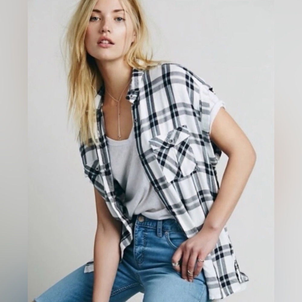 Rails X Free People Sleeveless Charli Vanilla/Navy Lightweight Plaid Top Medium